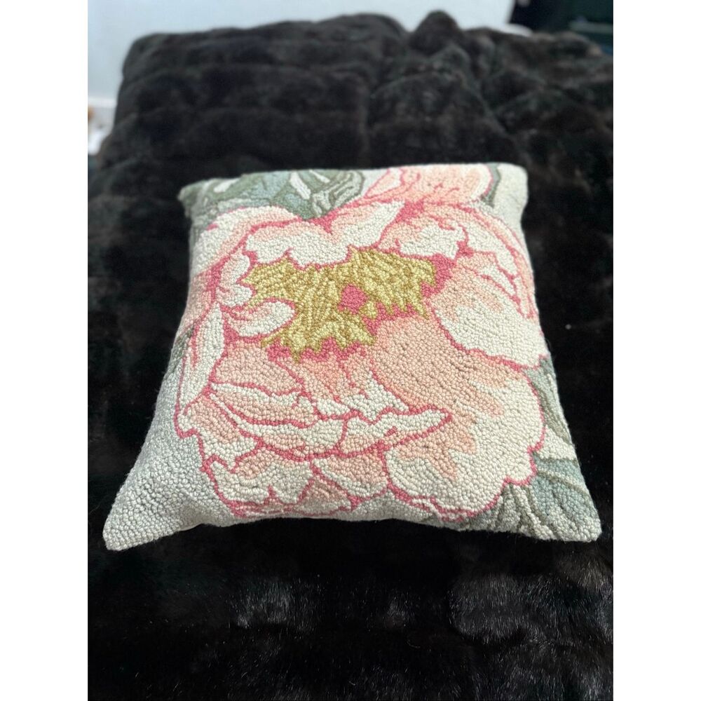PEKING HANDICRAFT PILLOW FLOWER SPRING GARDEN ZIPPER CLOSURE WOOL